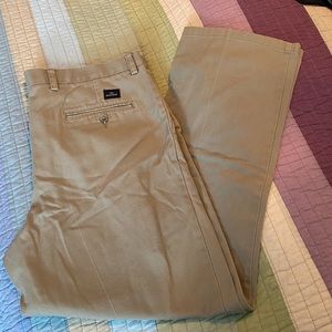 Mens pants waist 38 length 31. Pleated classic fit.
